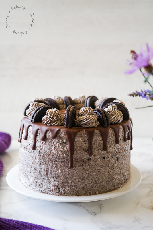 Oreo Cookies and Cream Cake - Scientifically Sweet