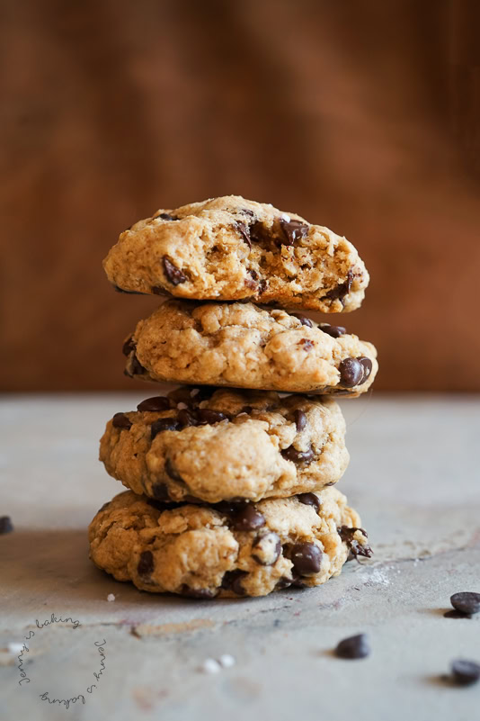 Chocolate Chip Cookies with Whisky - Jenny is baking
